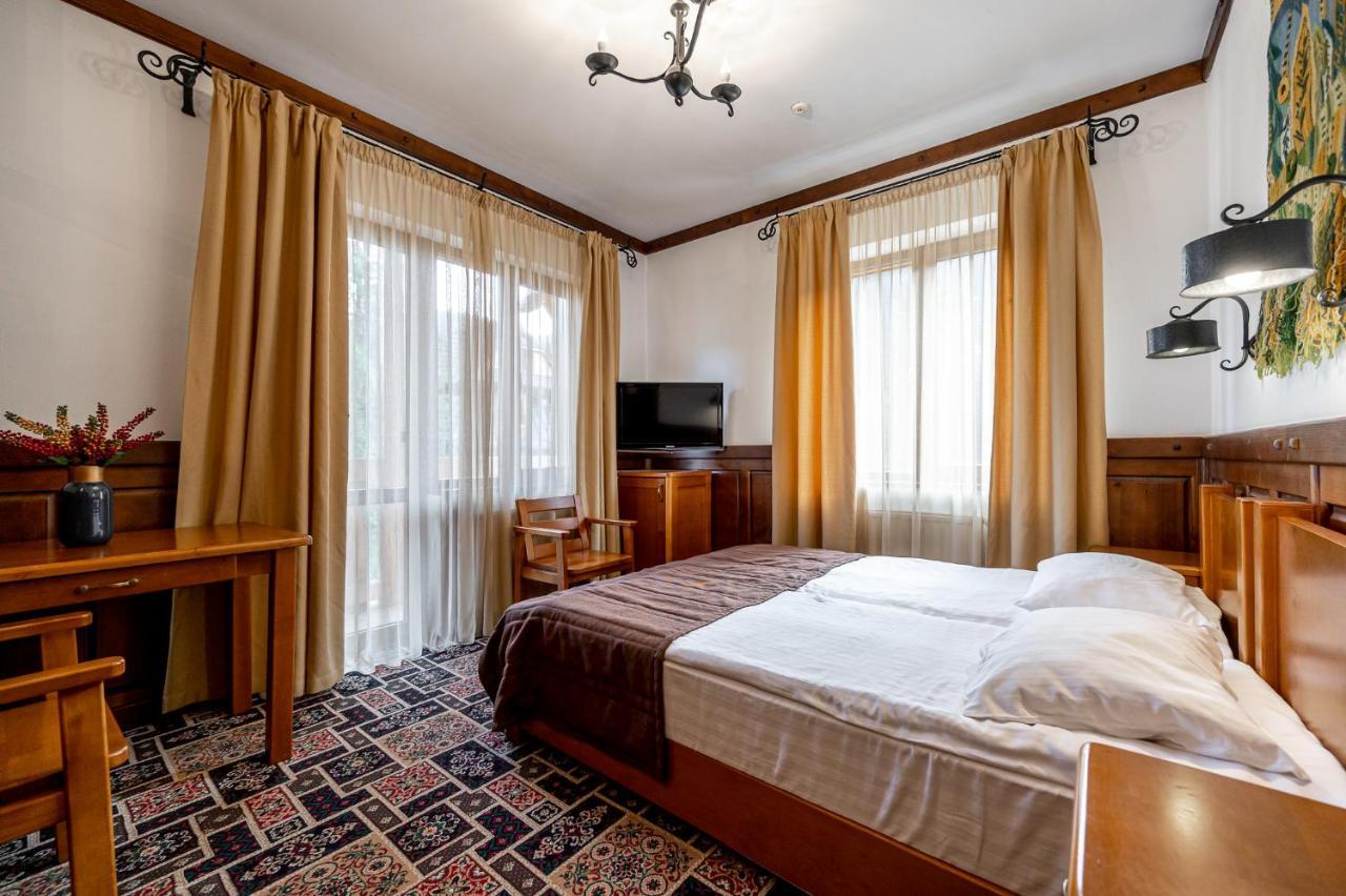 Tatariv Deluxe Exterior photo