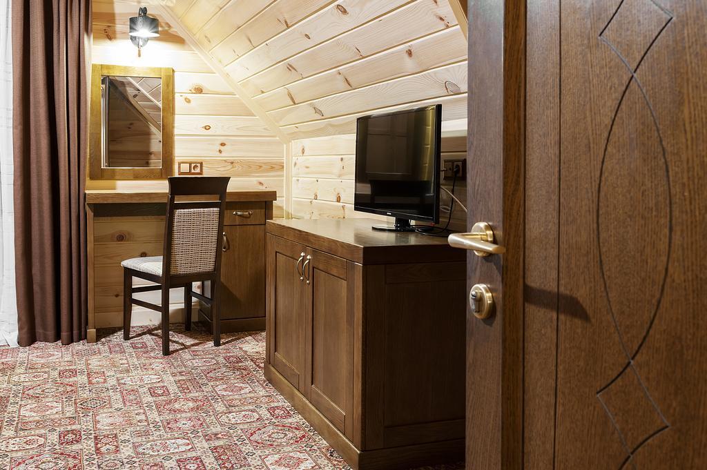 Tatariv Deluxe Exterior photo